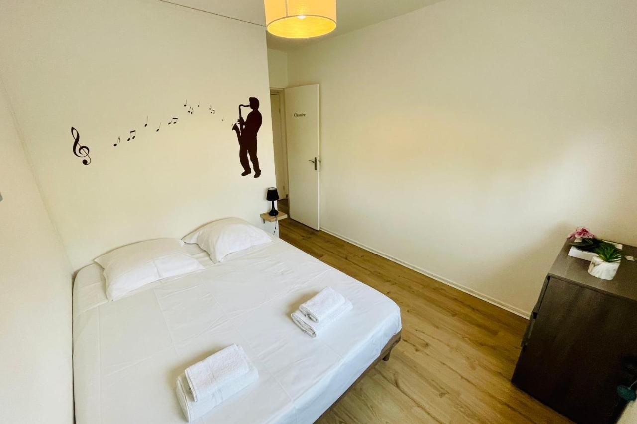 Luminous Apartment With Parking Near The City Center Cenon Extérieur photo