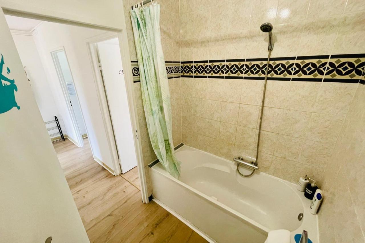 Luminous Apartment With Parking Near The City Center Cenon Extérieur photo