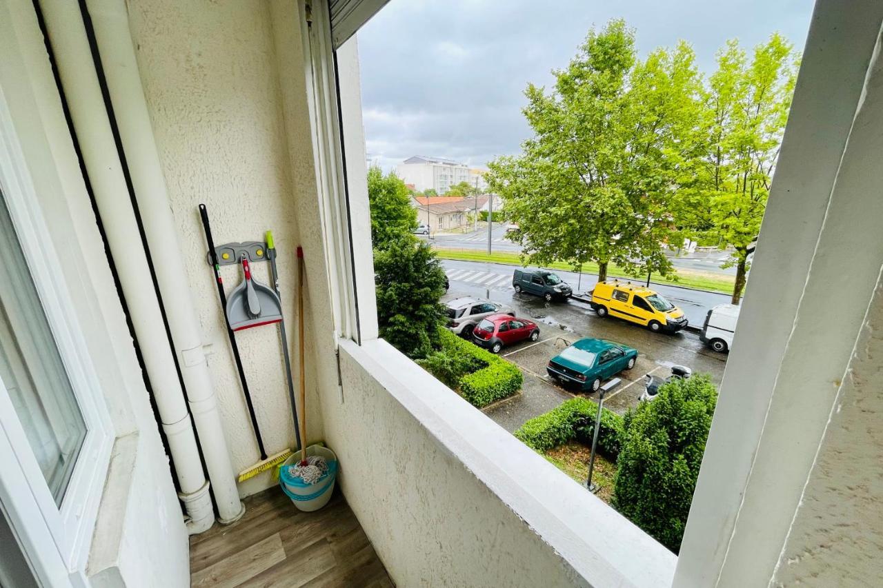 Luminous Apartment With Parking Near The City Center Cenon Extérieur photo