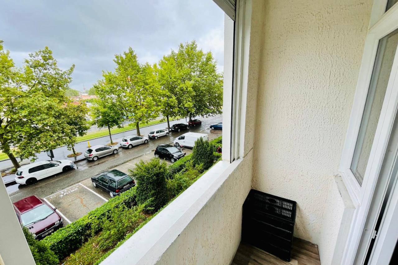 Luminous Apartment With Parking Near The City Center Cenon Extérieur photo
