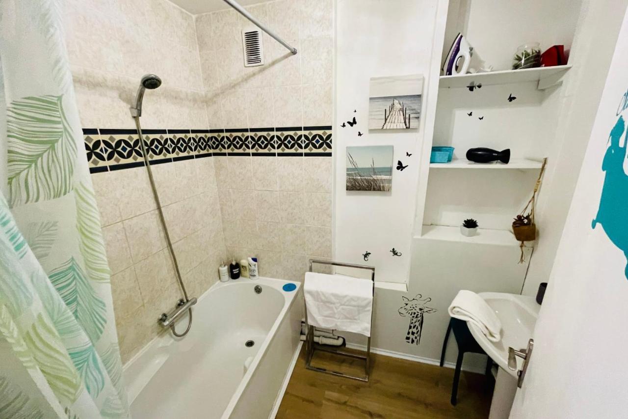 Luminous Apartment With Parking Near The City Center Cenon Extérieur photo